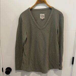 Chaser Olive Green Waffle Knit V-Neck Top size large